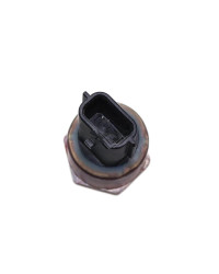 Capteur pression carburant remplace Renault 166398000R Opel 95524873 Nissan 1663900Q0B